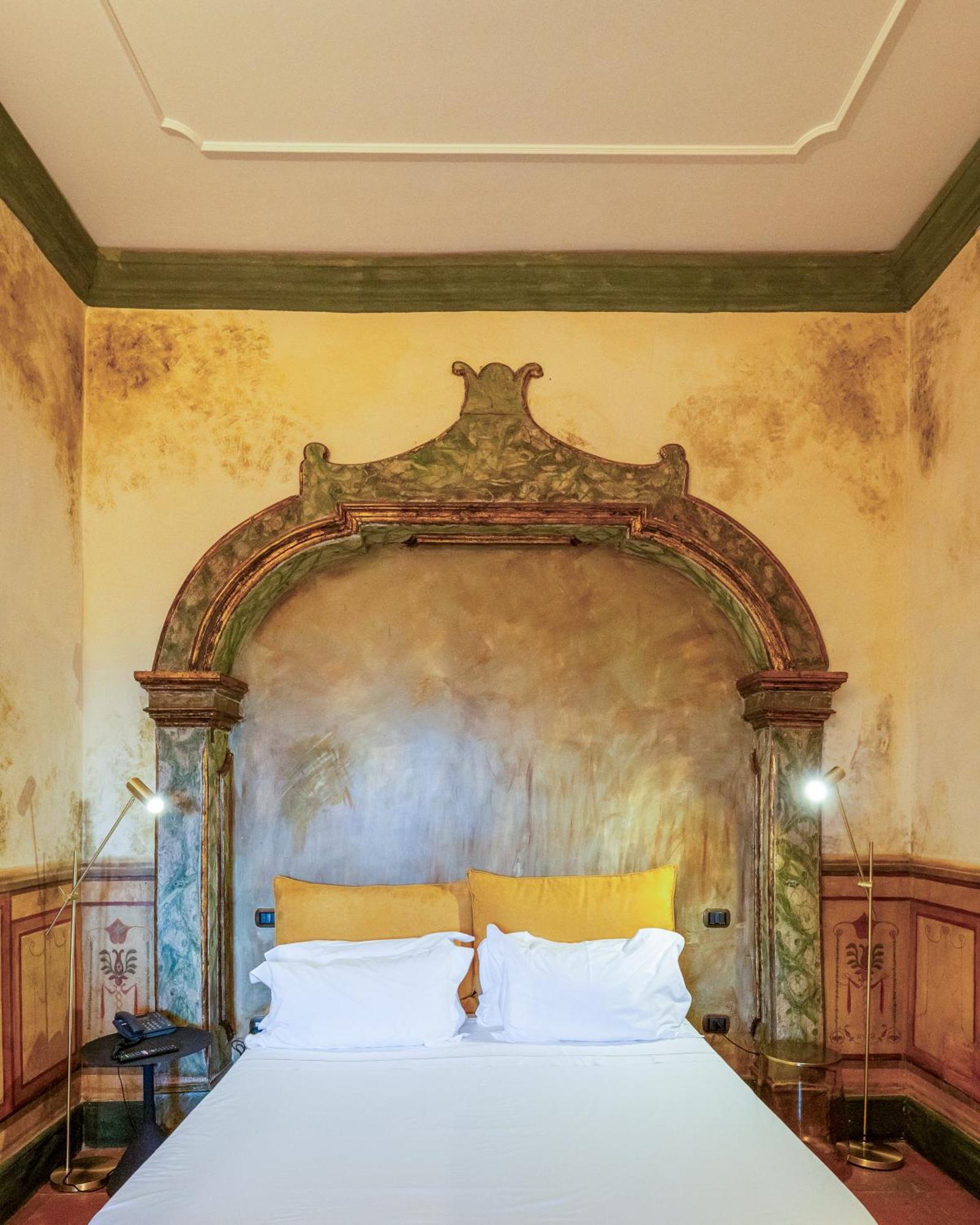 Castello Di Hotel 4*