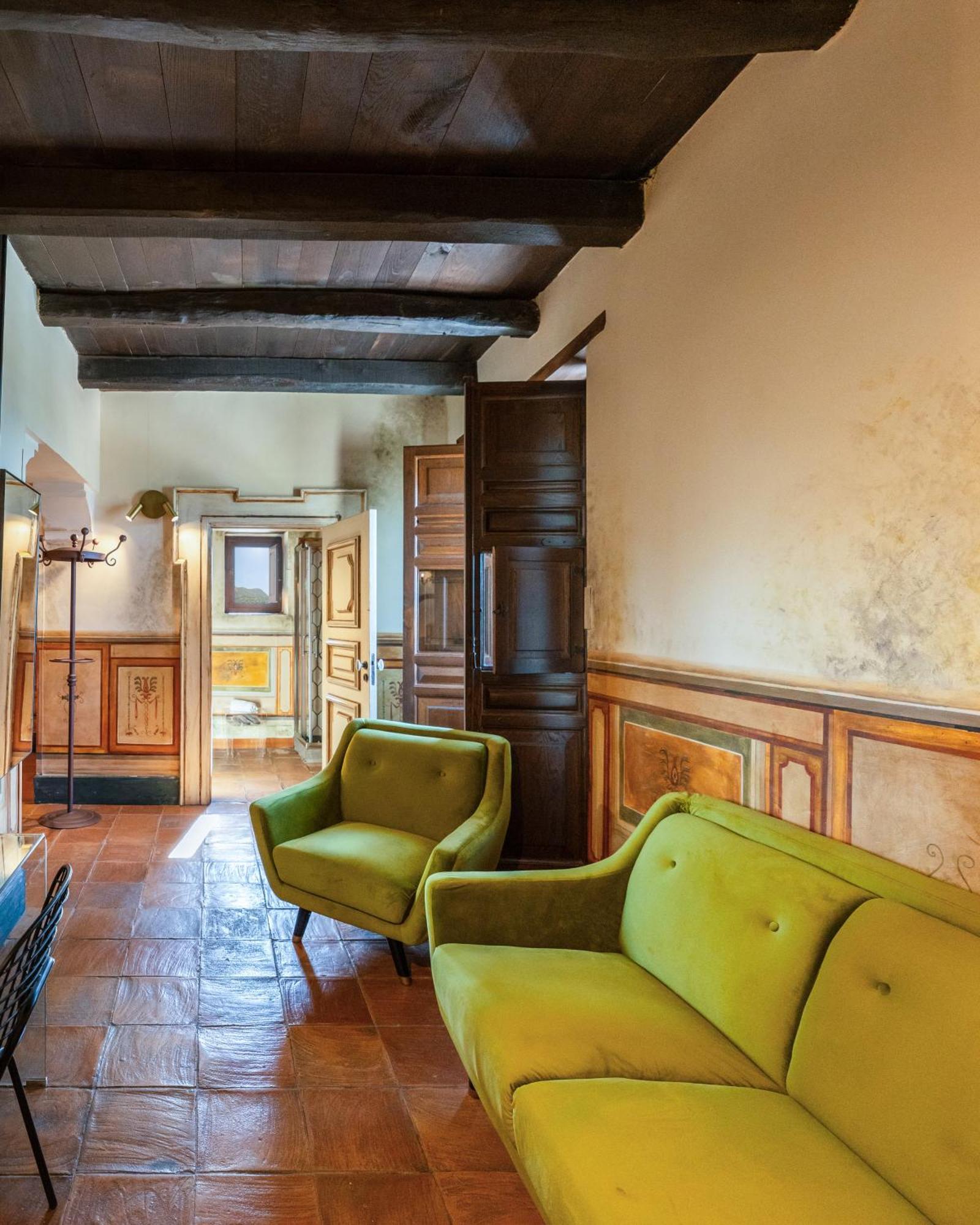 Castello Di Hotel Limatola